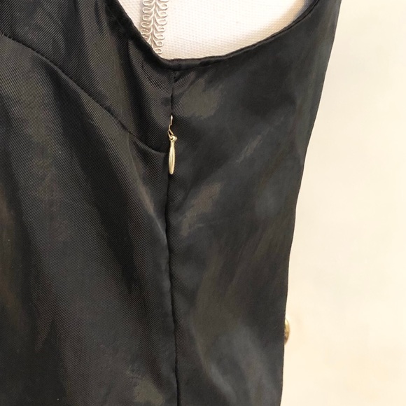 🆕Express Black Short Sleeve Blouse - Picture 5 of 6